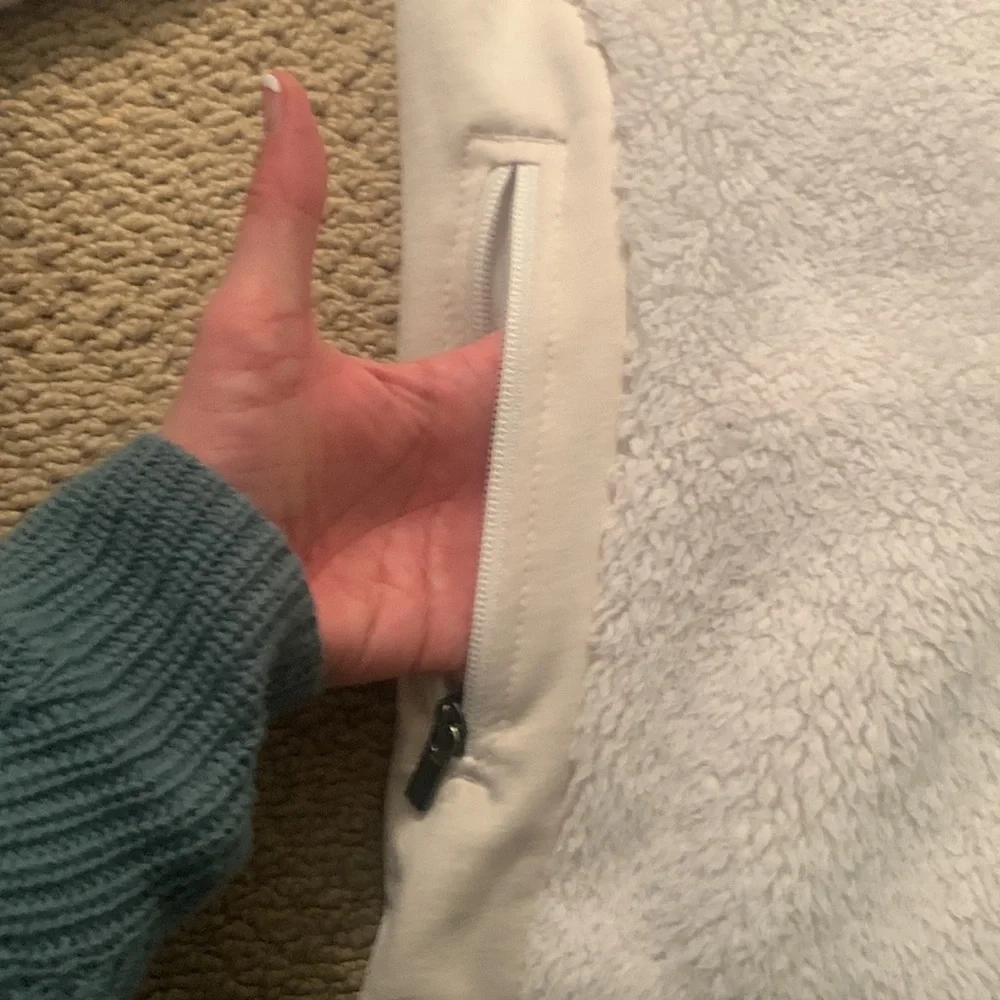 Off White Columbia Jacket - Picture 4 of 11